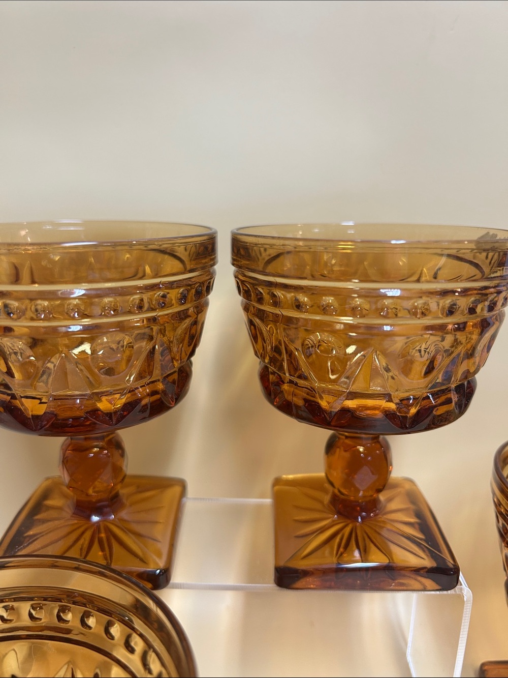 Vintage amber Indiana Glass Park Lane goblets / wine glasses, a set of 4 - Picture 4 of 9